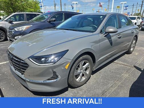 2022 Hyundai SONATA SE