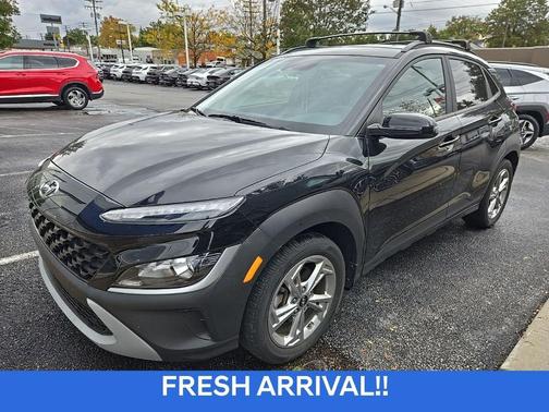 2023 Hyundai KONA SEL