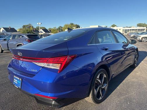 2023 Hyundai ELANTRA HEV Limited