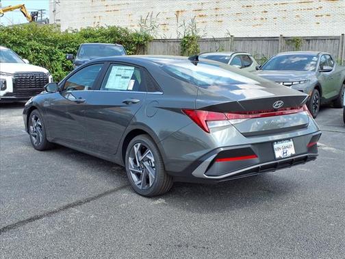 2025 Hyundai ELANTRA SEL Convenience