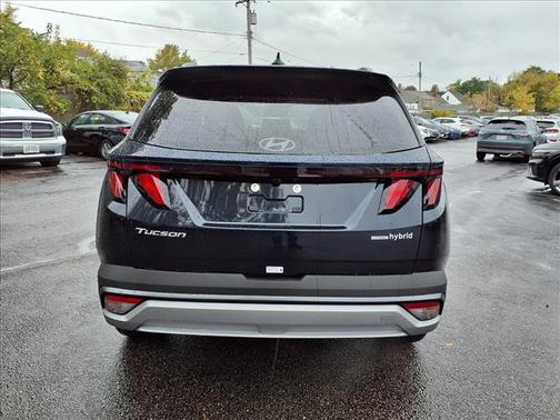 2026 Hyundai TUCSON Hybrid SEL