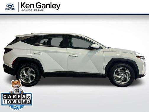 2023 Hyundai TUCSON SE