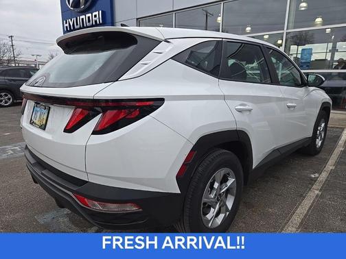 2023 Hyundai TUCSON SE