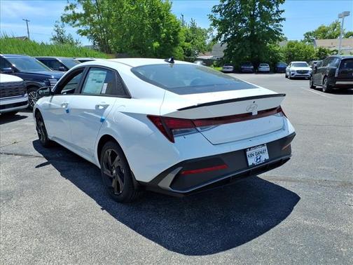 Serenity White Pearl 2026 Hyundai ELANTRA SEL Sport