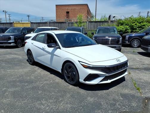 Serenity White Pearl 2026 Hyundai ELANTRA SEL Sport