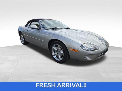 1998 Jaguar XK8