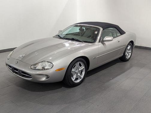 1998 Jaguar XK8