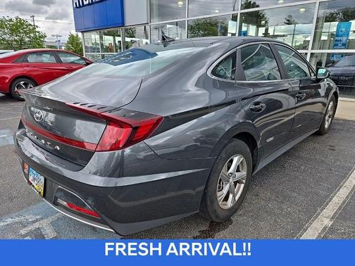 2022 Hyundai SONATA SE
