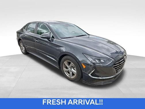 2022 Hyundai SONATA SE