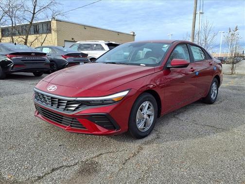 2026 Hyundai ELANTRA SE