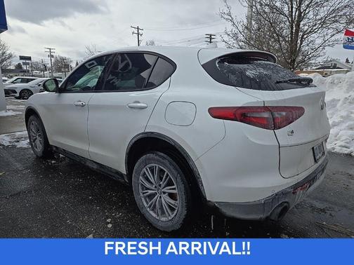2023 Alfa Romeo Stelvio Sprint