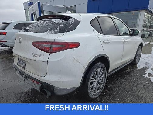 2023 Alfa Romeo Stelvio Sprint