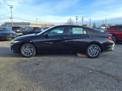 2026 Hyundai ELANTRA HEV Blue