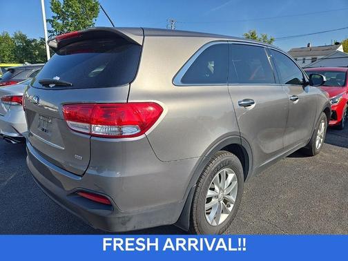 2017 Kia Sorento L