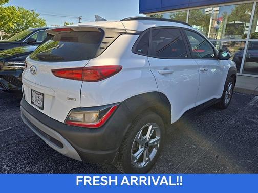 Lunar White 2023 Hyundai KONA SEL
