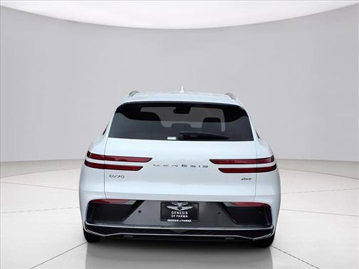 2026 Genesis GV70 2.5T