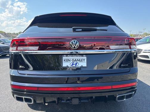 2024 Volkswagen Atlas Cross Sport 2.0T SEL R-Line