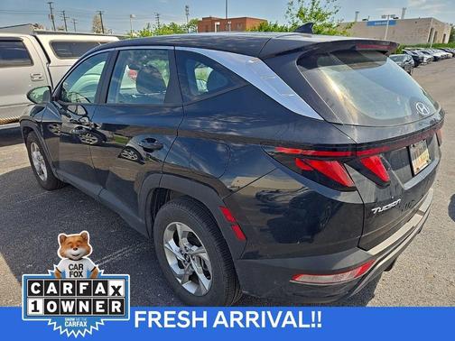 Black Pearl 2024 Hyundai TUCSON SE