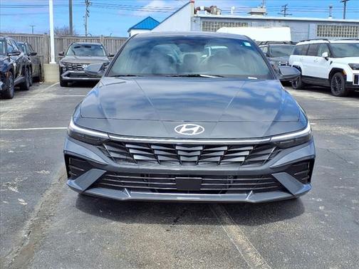 2025 Hyundai ELANTRA HEV Limited