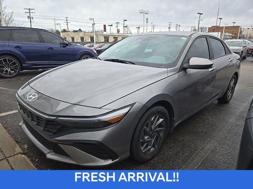 2024 Hyundai ELANTRA SEL