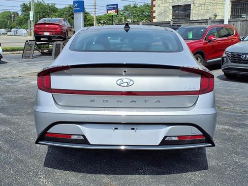 2023 Hyundai SONATA Hybrid Limited