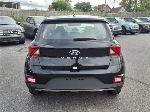 2026 Hyundai VENUE SE