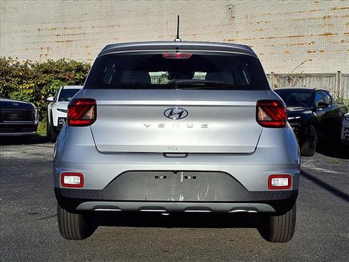 2026 Hyundai VENUE SE