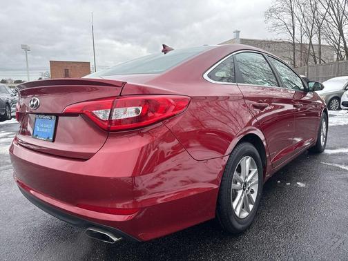 2016 Hyundai SONATA SE