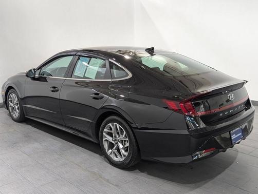 2022 Hyundai SONATA SEL