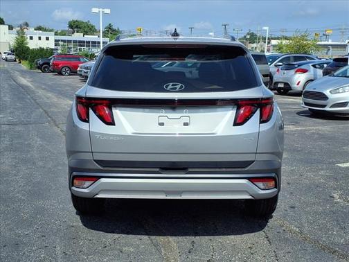 2025 Hyundai TUCSON SEL