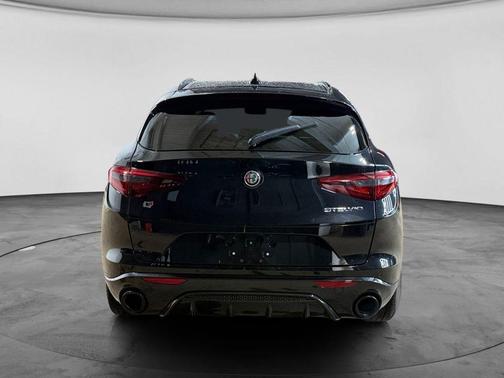 Vulcano Black Metallic 2023 Alfa Romeo Stelvio Veloce