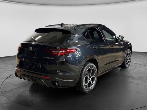 Vulcano Black Metallic 2023 Alfa Romeo Stelvio Veloce