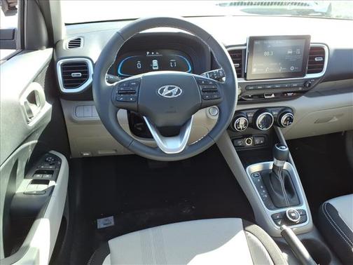 Mirage 2026 Hyundai VENUE SEL