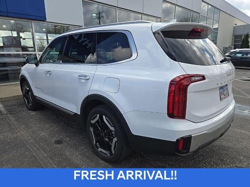 2023 Kia Telluride S