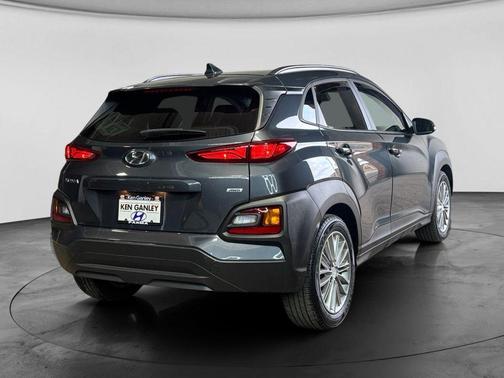 2020 Hyundai KONA SEL Plus