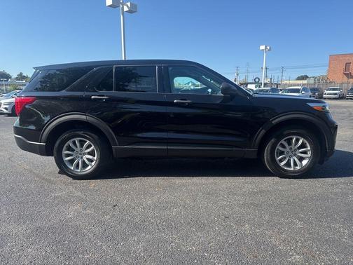 2020 Ford Explorer Base