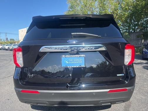 2020 Ford Explorer Base