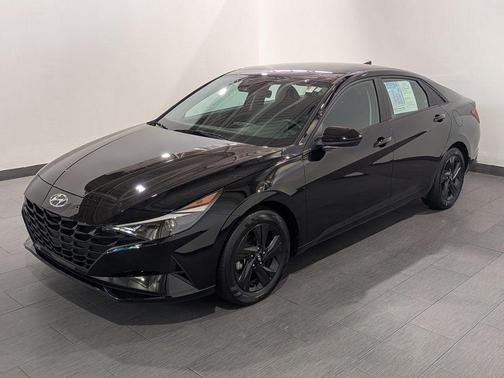 2023 Hyundai ELANTRA HEV Blue