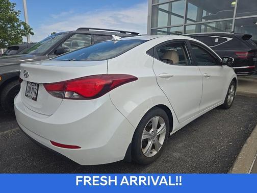 Quartz White Pearl 2016 Hyundai ELANTRA Value Edition