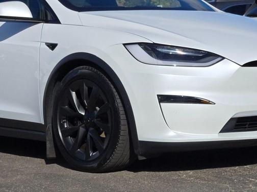 2023 Tesla Model X Standard Range