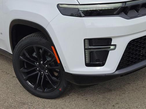 Bright White Clearcoat 2026 Jeep Grand Wagoneer Summit Obsidian