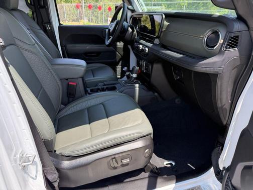 2024 Jeep Wrangler 4xe High Altitude