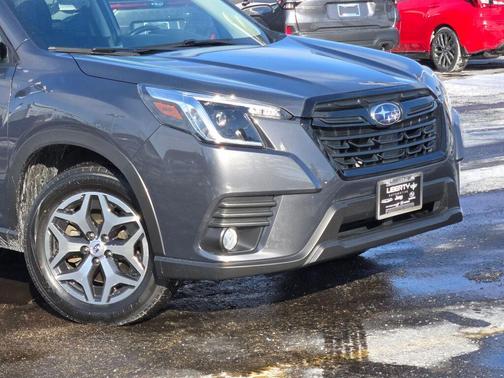 2022 Subaru Forester Premium