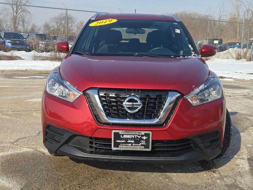 2019 Nissan Kicks SV