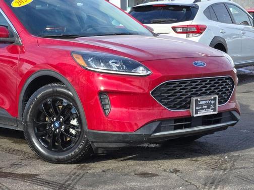 2020 Ford Escape SE