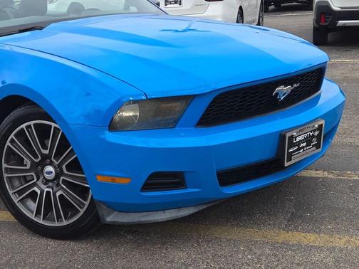 2012 Ford Mustang V6