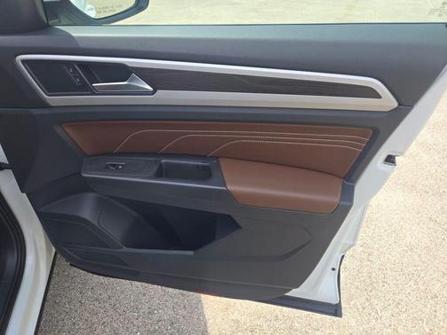 2022 Volkswagen Atlas 3.6L SE w/Technology