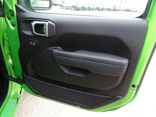 2025 Jeep Wrangler 4xe Sport