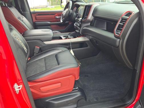 Flame Red Clearcoat 2019 RAM 1500 Rebel