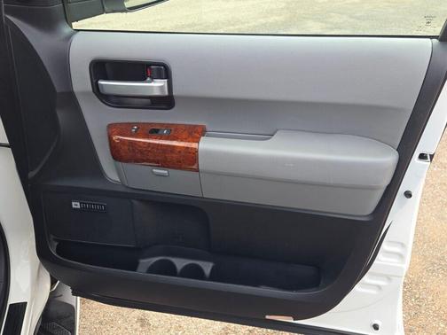 2021 Toyota Sequoia Platinum